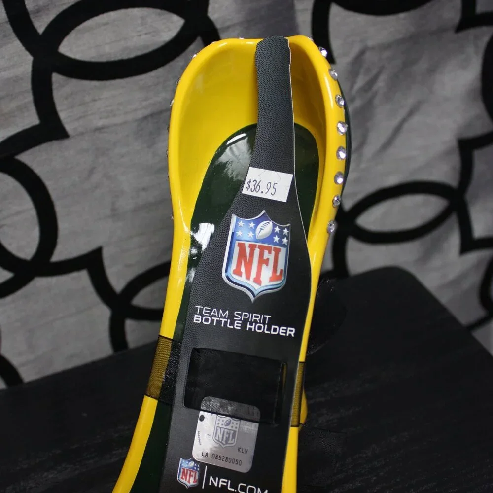 Green Bay Packers NFL Team Spirit Stiletto Wine Bottle Holder Ceramic NWT